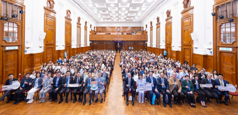 The Education Summit 2026 brings together distinguished speakers and more than 400 participants.